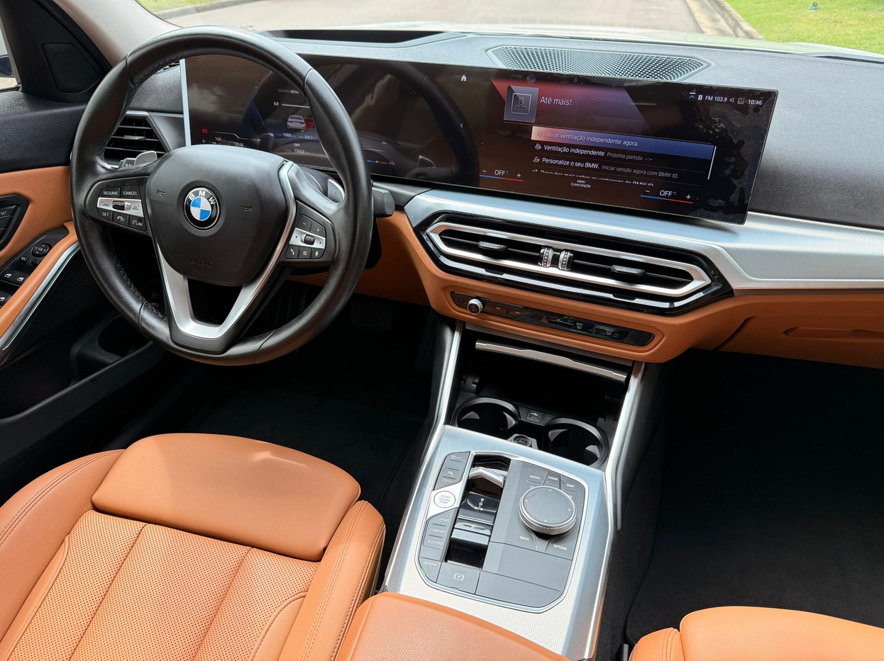 BMW 320i