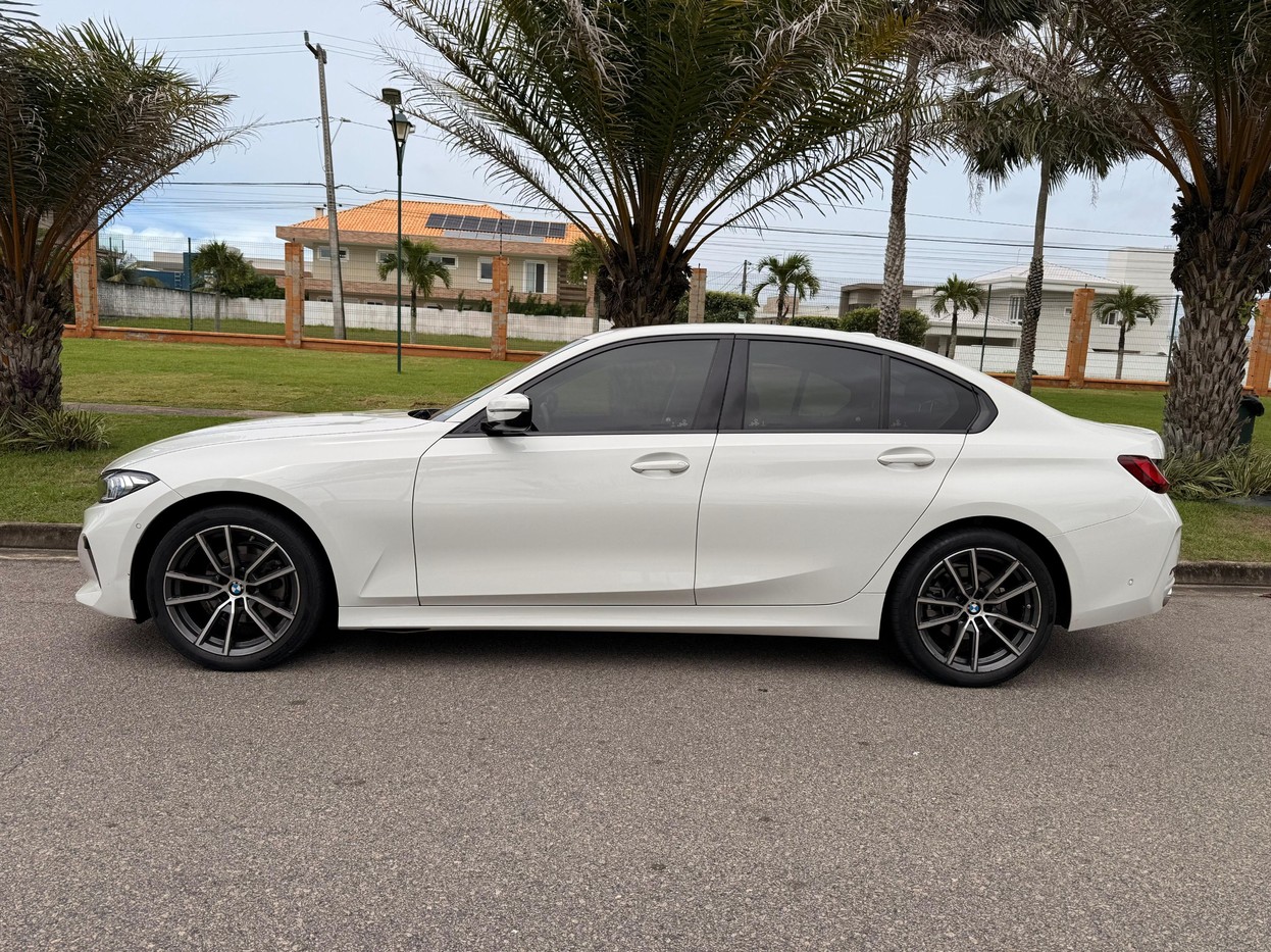 BMW 320i