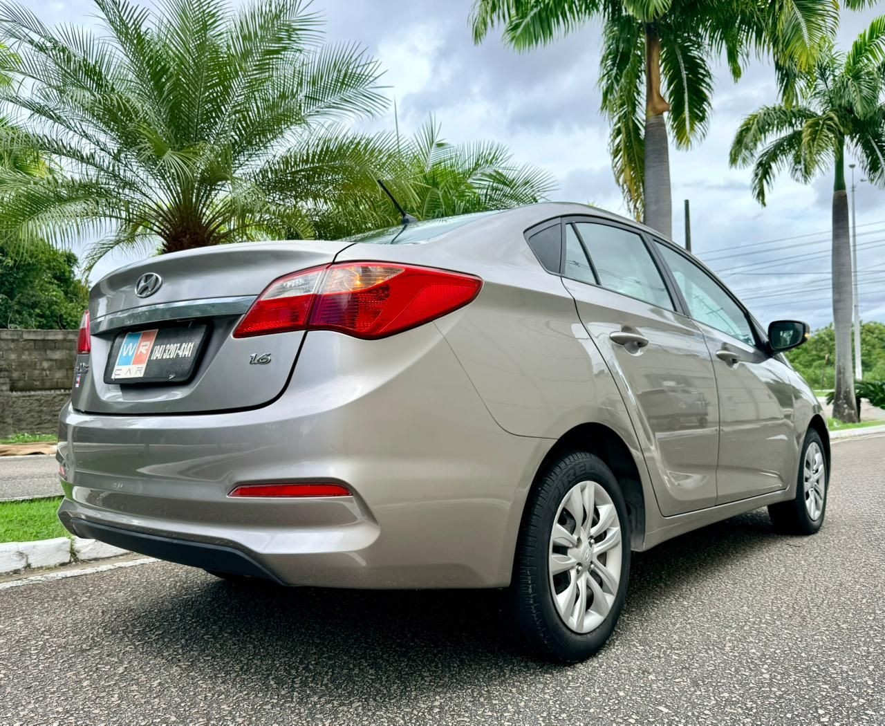 HYUNDAI HB20S