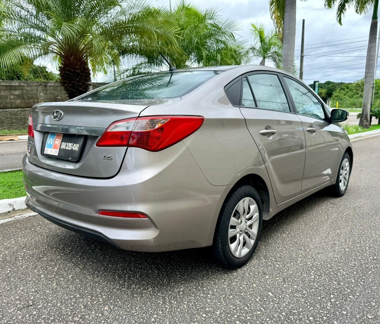 HYUNDAI HB20S
