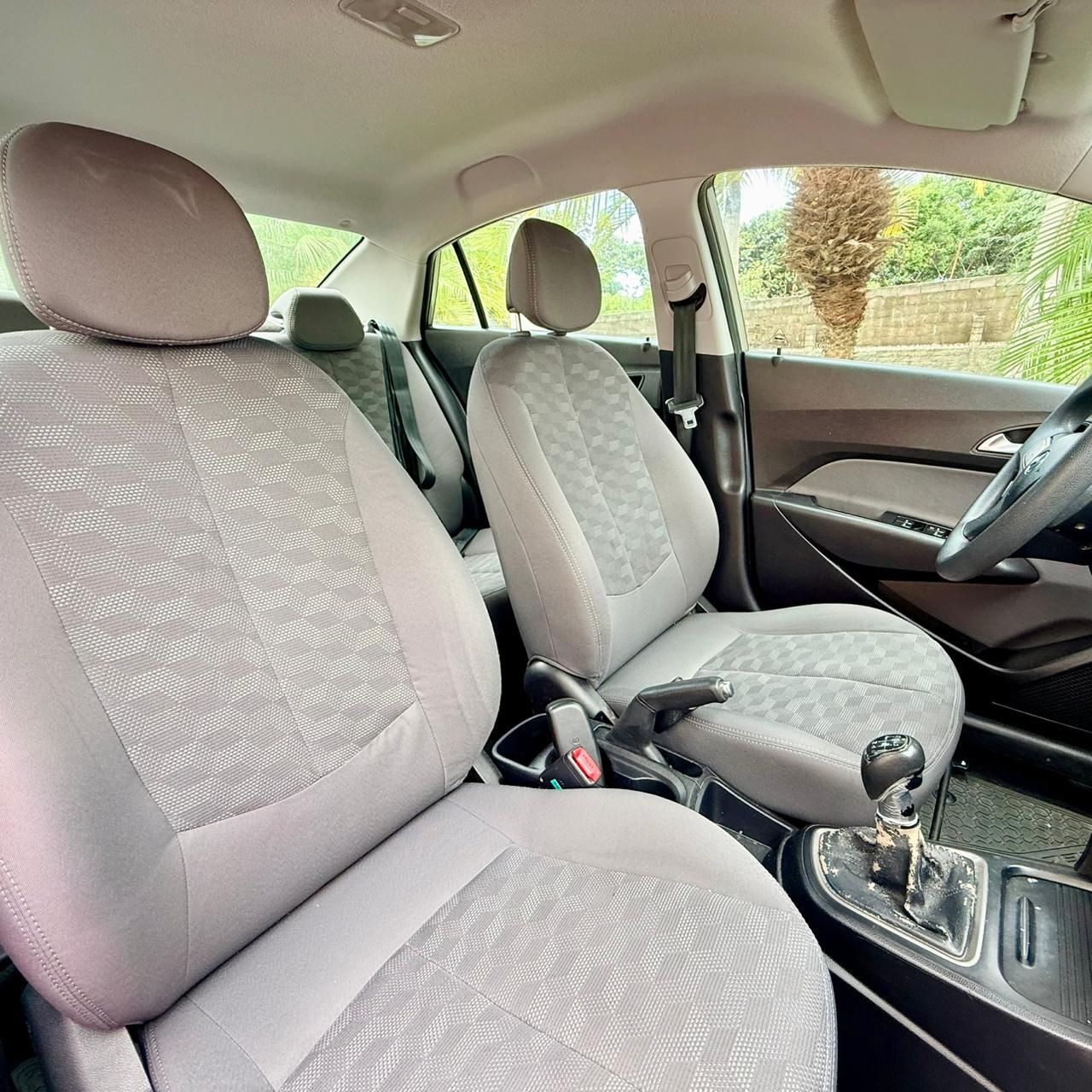 HYUNDAI HB20S