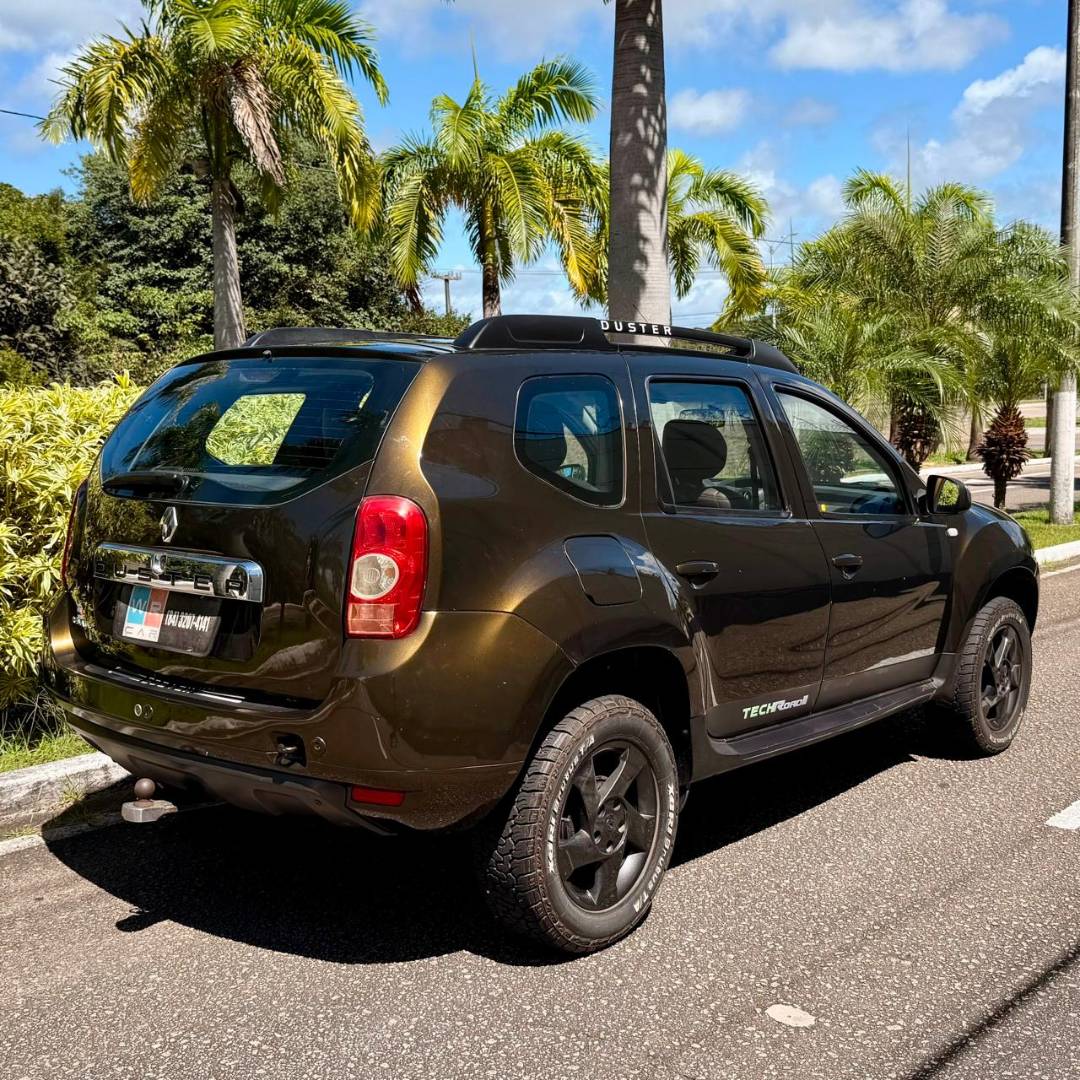 RENAULT DUSTER