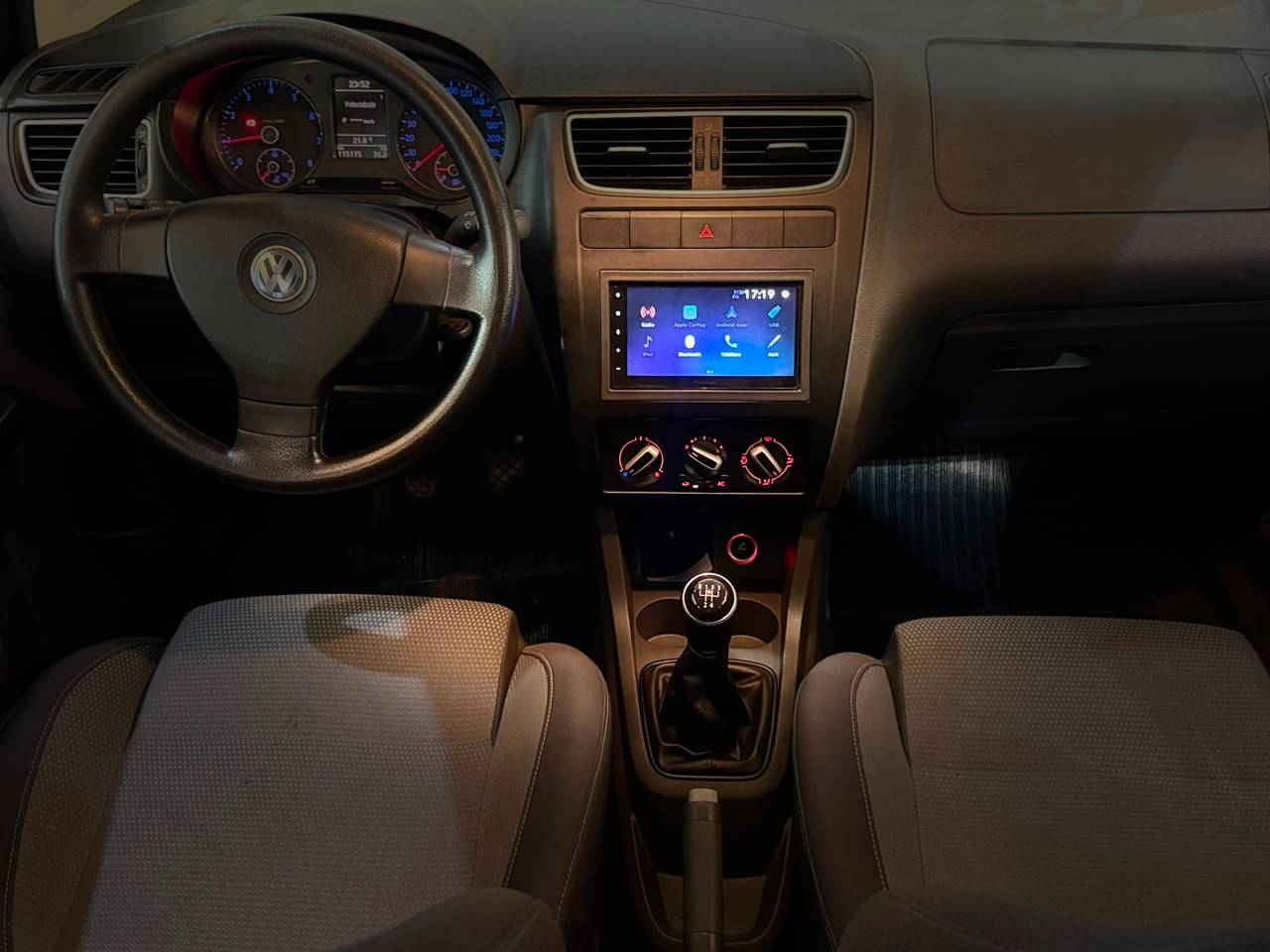 VOLKSWAGEN SPACEFOX