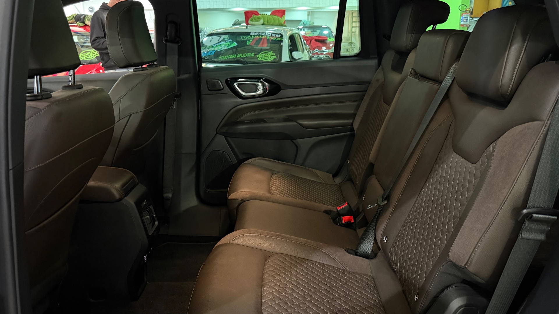 JEEP COMMANDER