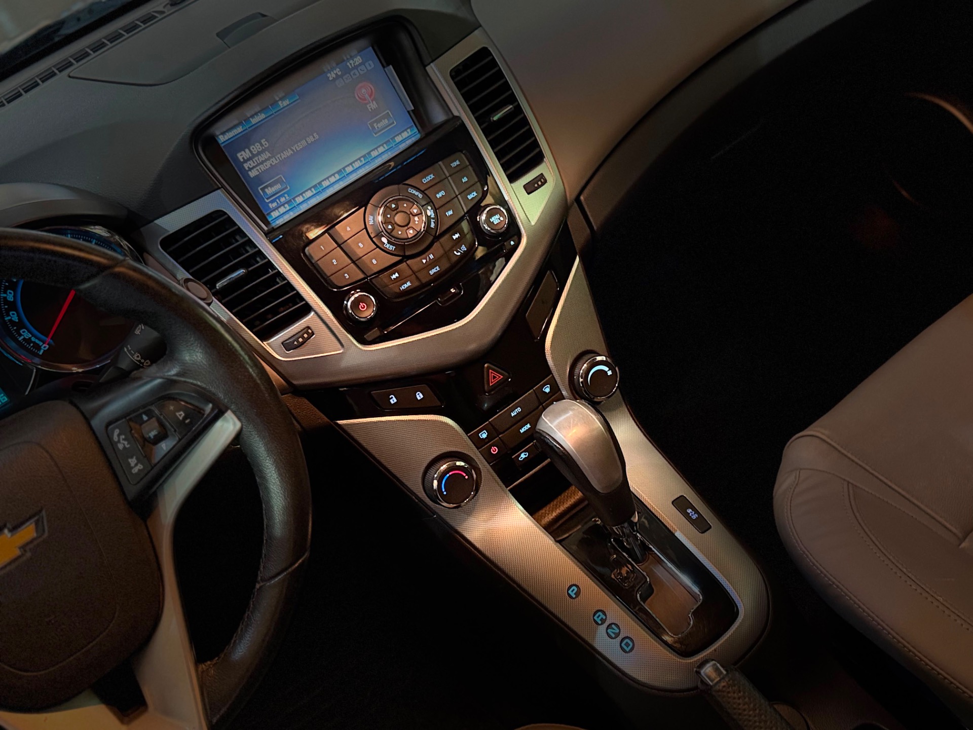 CHEVROLET CRUZE