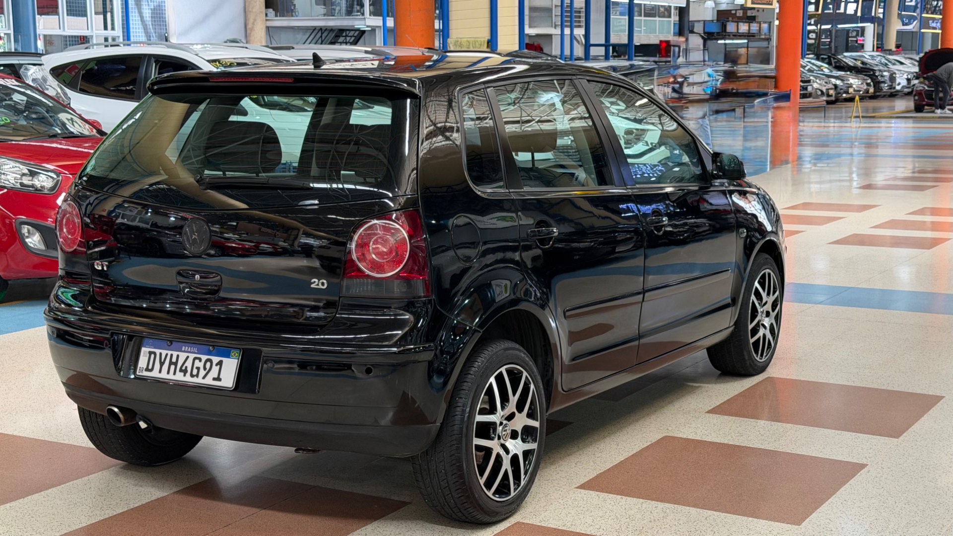VOLKSWAGEN POLO
