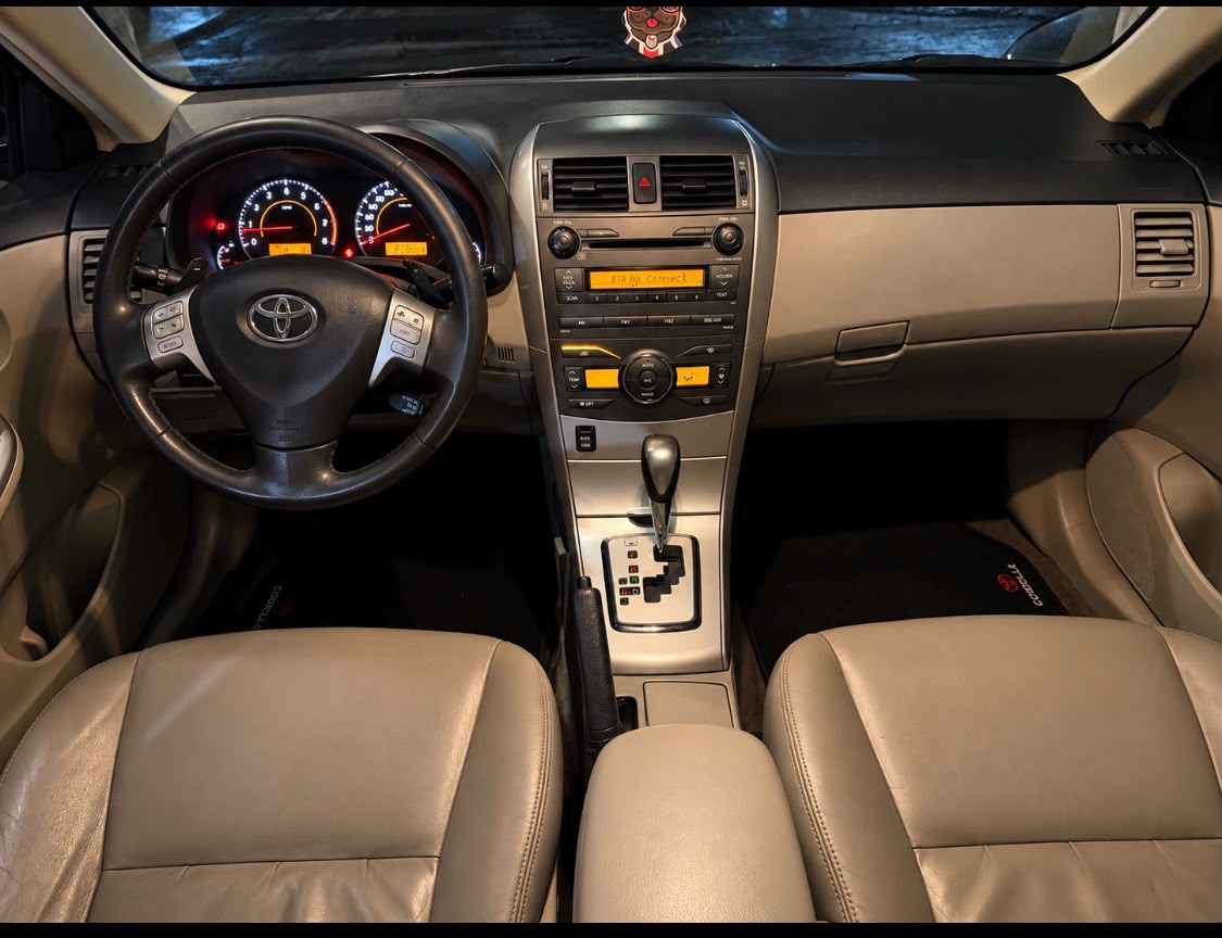 TOYOTA COROLLA
