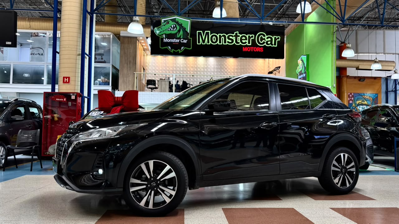 NISSAN KICKS PLAY