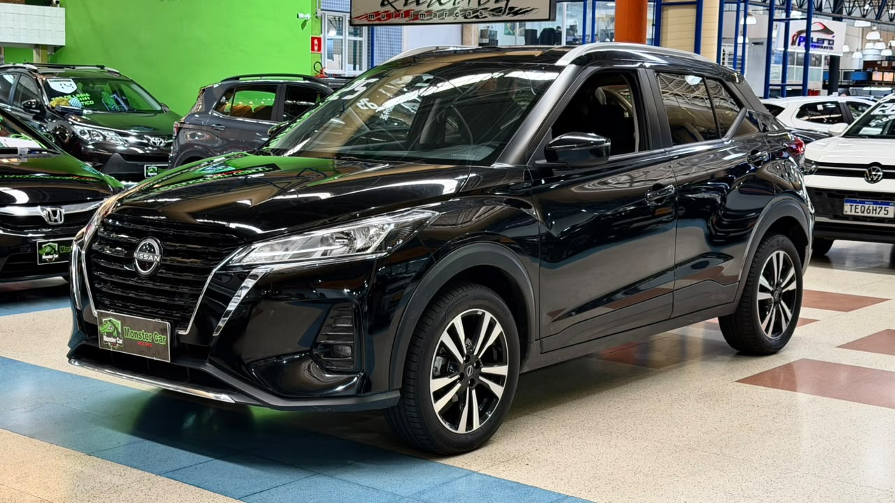 NISSAN KICKS PLAY