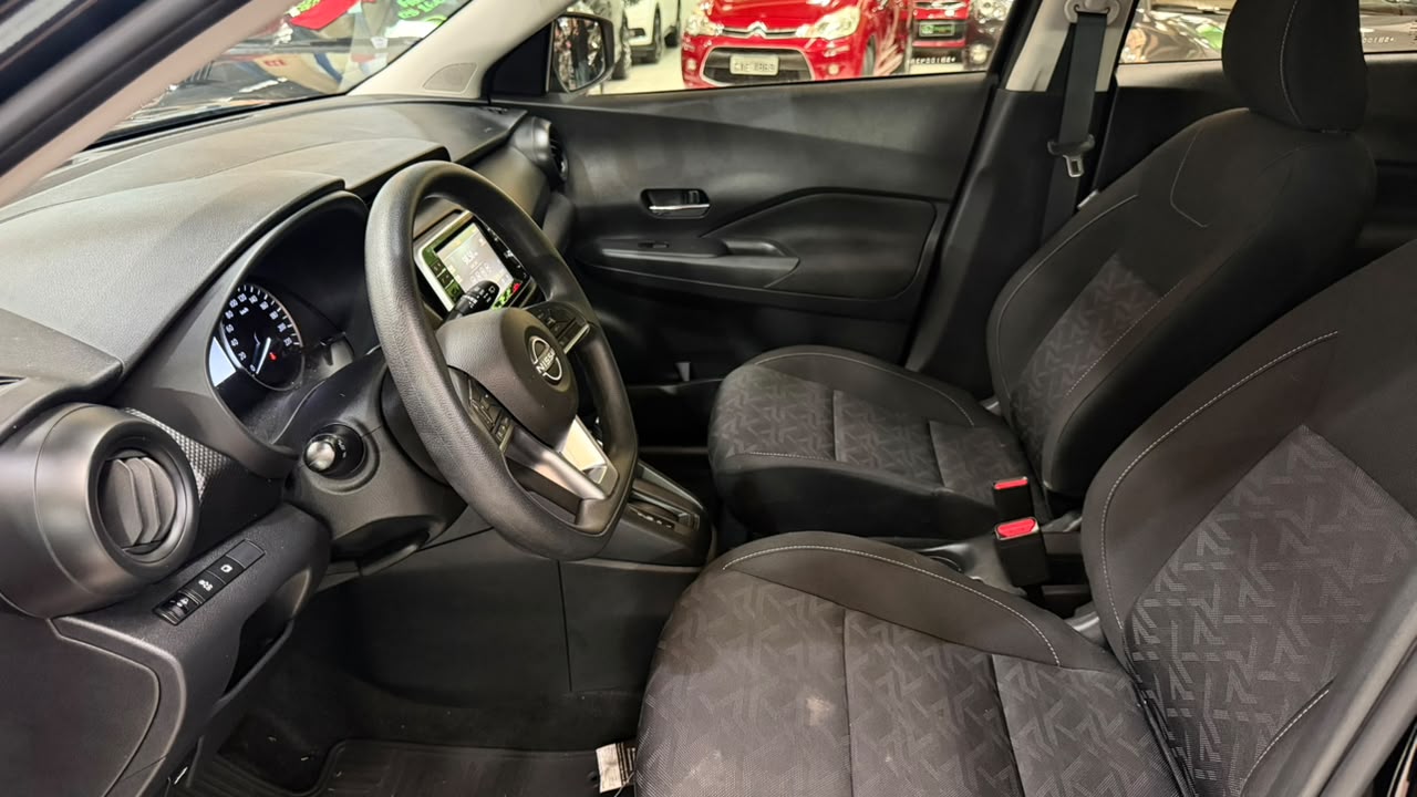 NISSAN KICKS PLAY