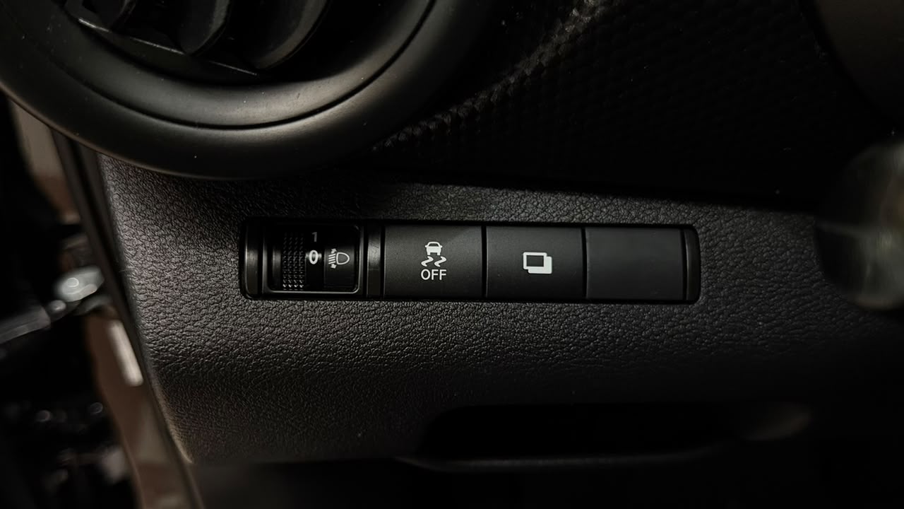 NISSAN KICKS PLAY