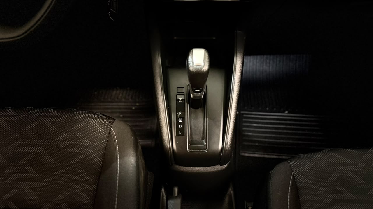 NISSAN KICKS PLAY