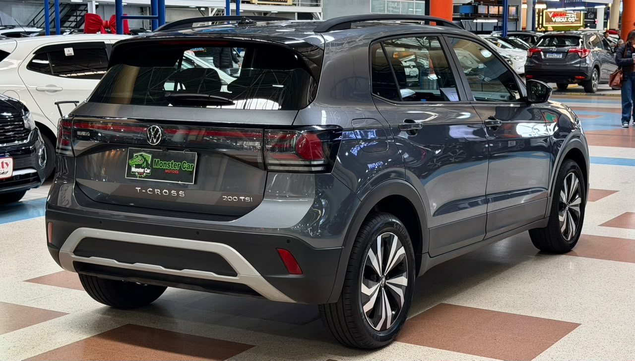 VOLKSWAGEN T-CROSS