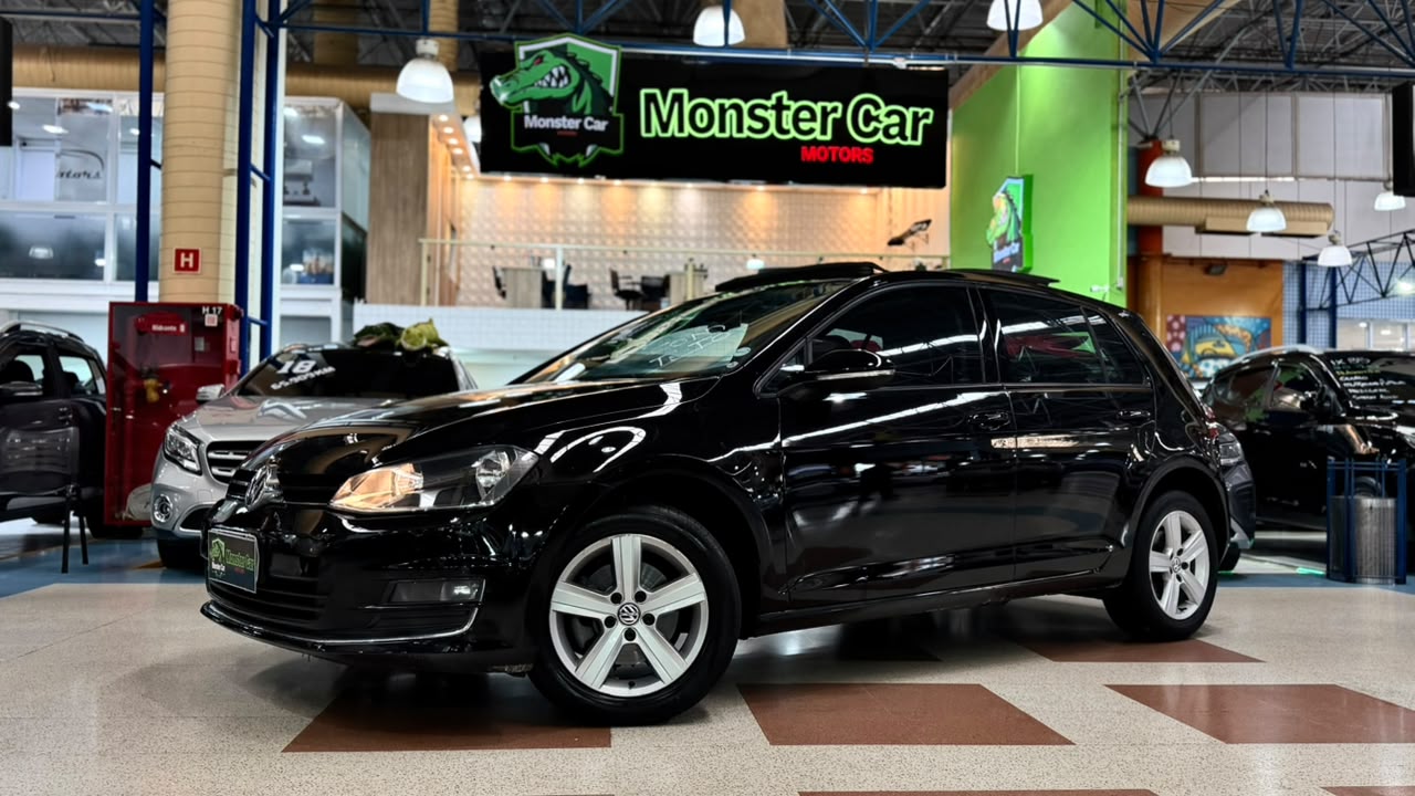 VOLKSWAGEN GOLF