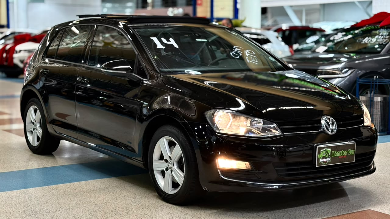 VOLKSWAGEN GOLF
