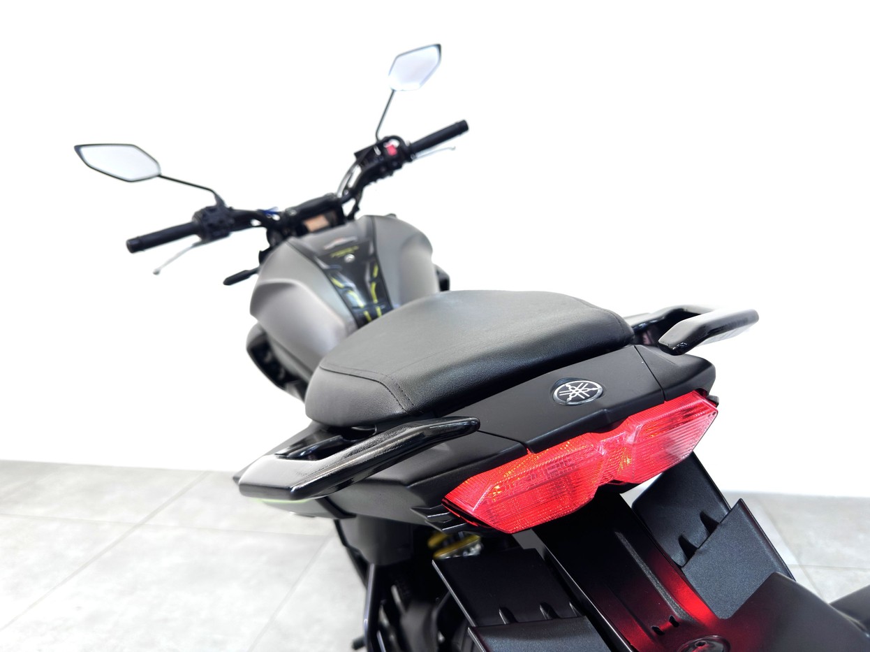 YAMAHA FZ25 FAZER ABS