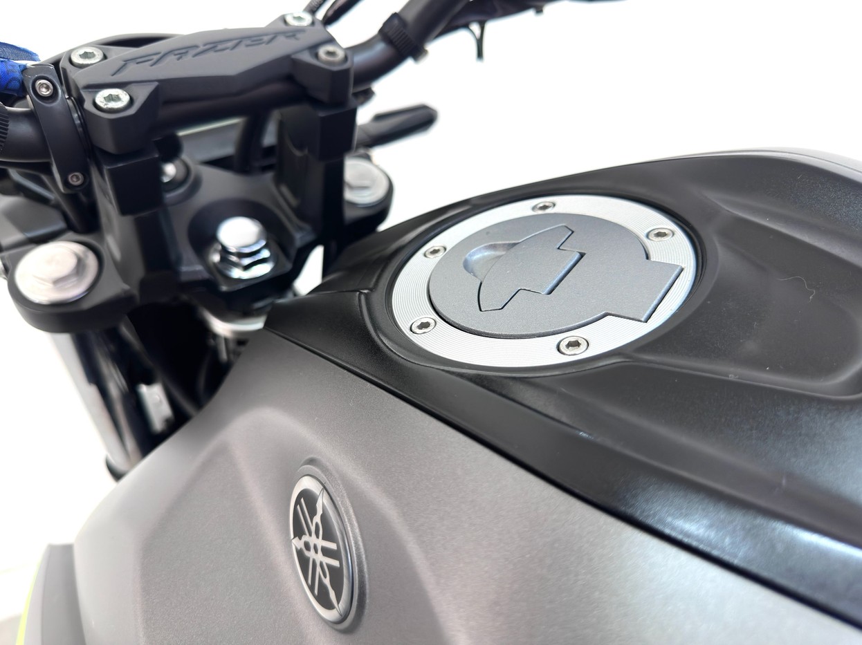 YAMAHA FZ25 FAZER ABS