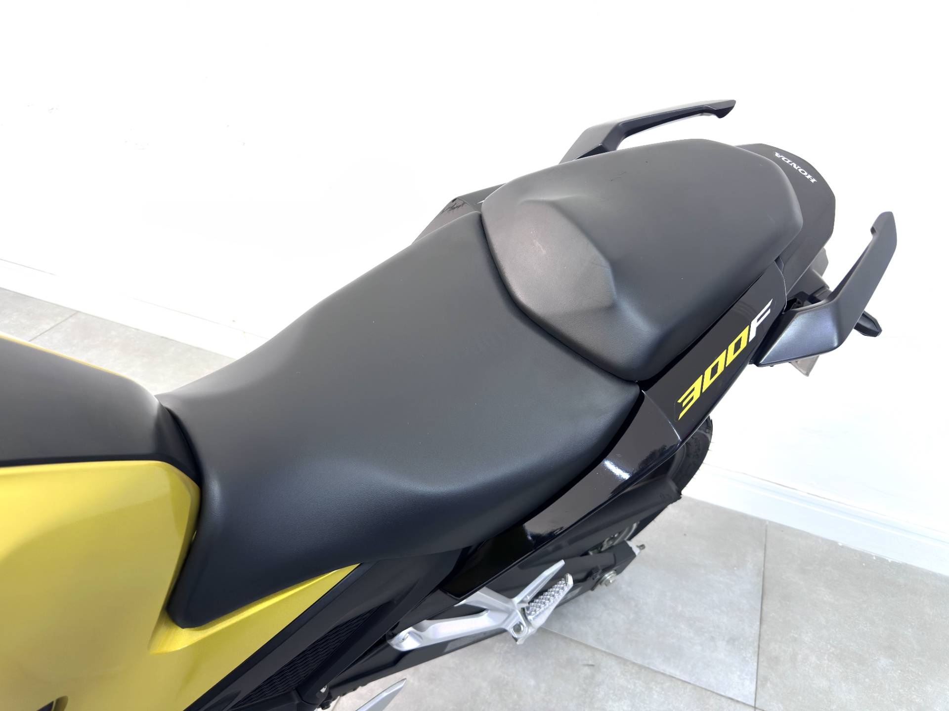 HONDA CB 300F TWISTER ABS