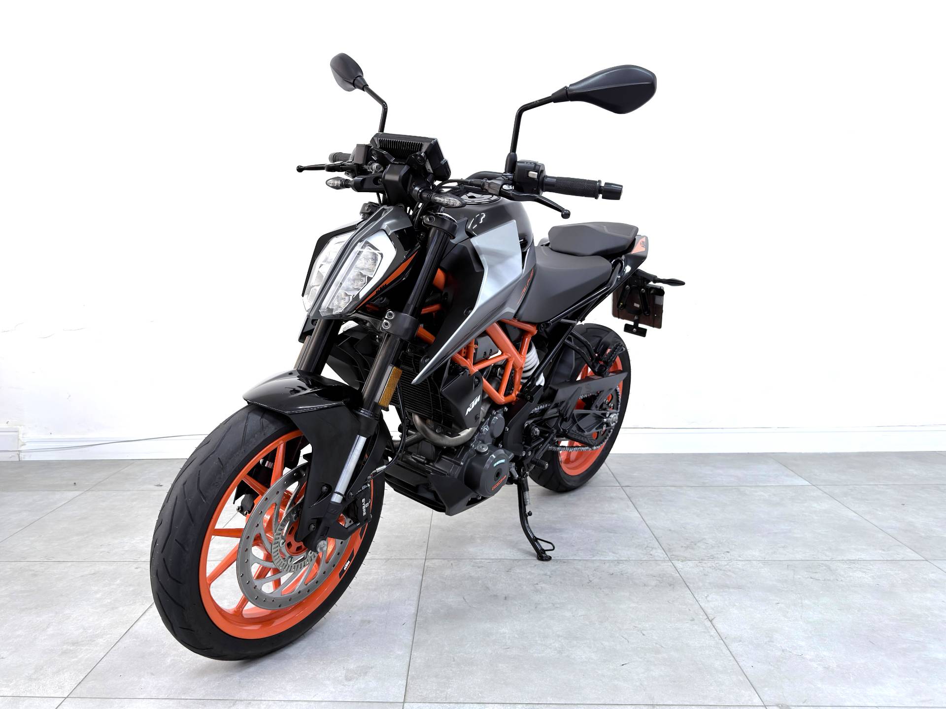 KTM DUKE 390 ABS