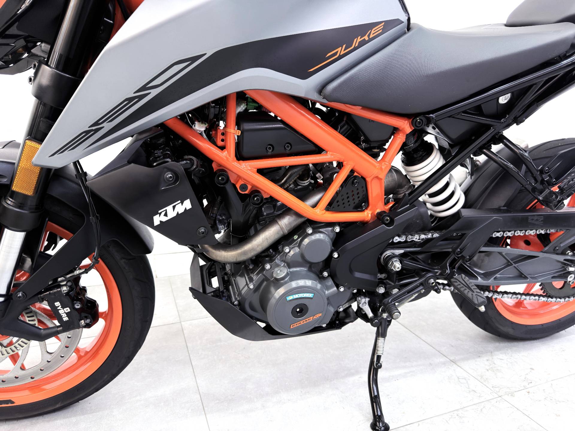 KTM DUKE 390 ABS