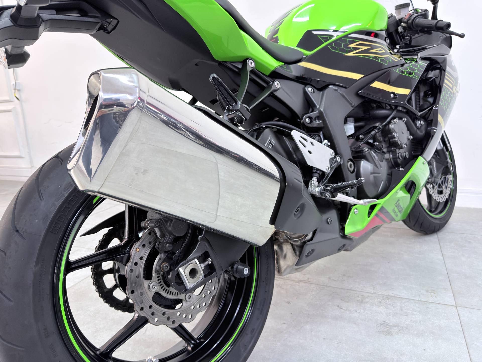 KAWASAKI NINJA ZX-6R