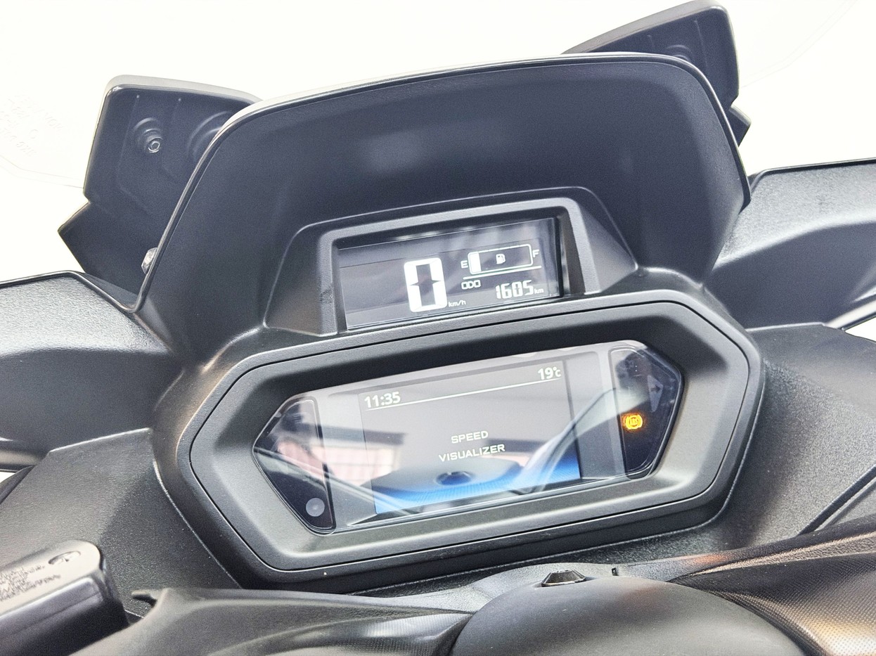 YAMAHA XMAX 250 CONNECTED ABS