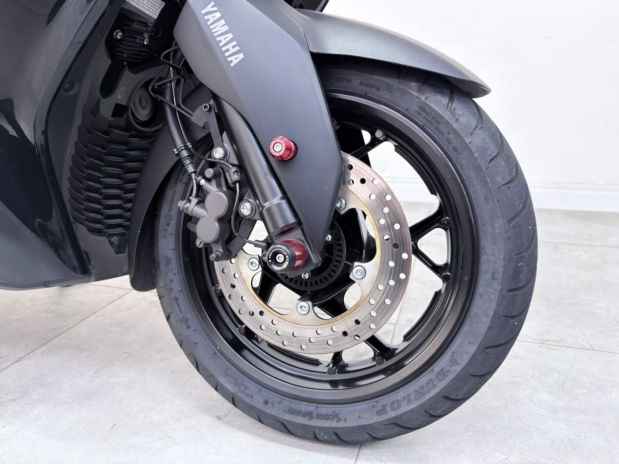 YAMAHA XMAX 250 CONNECTED ABS