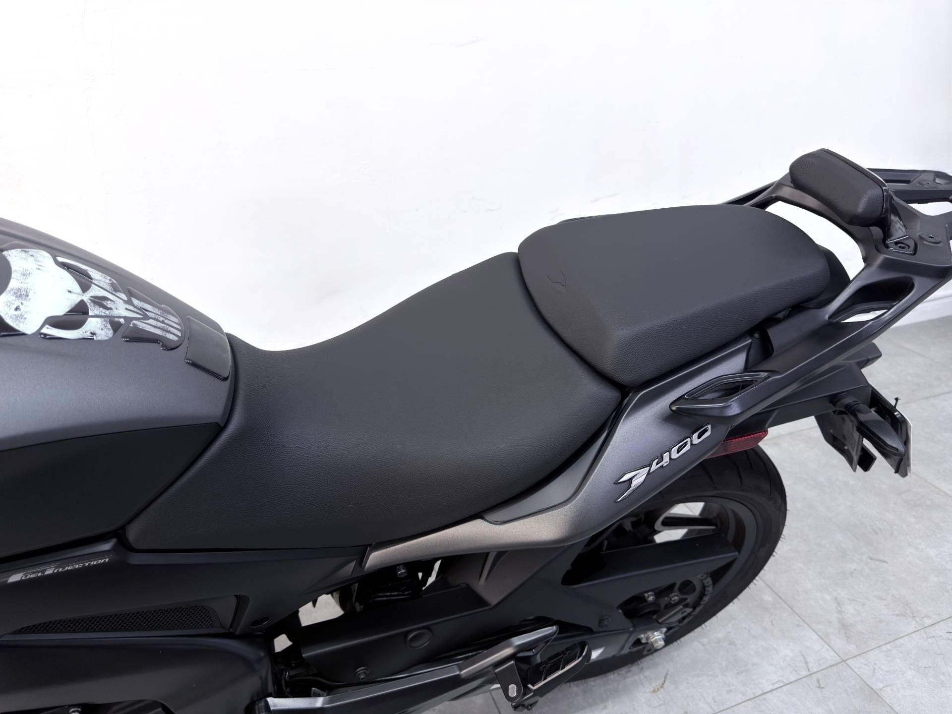BAJAJ DOMINAR 400