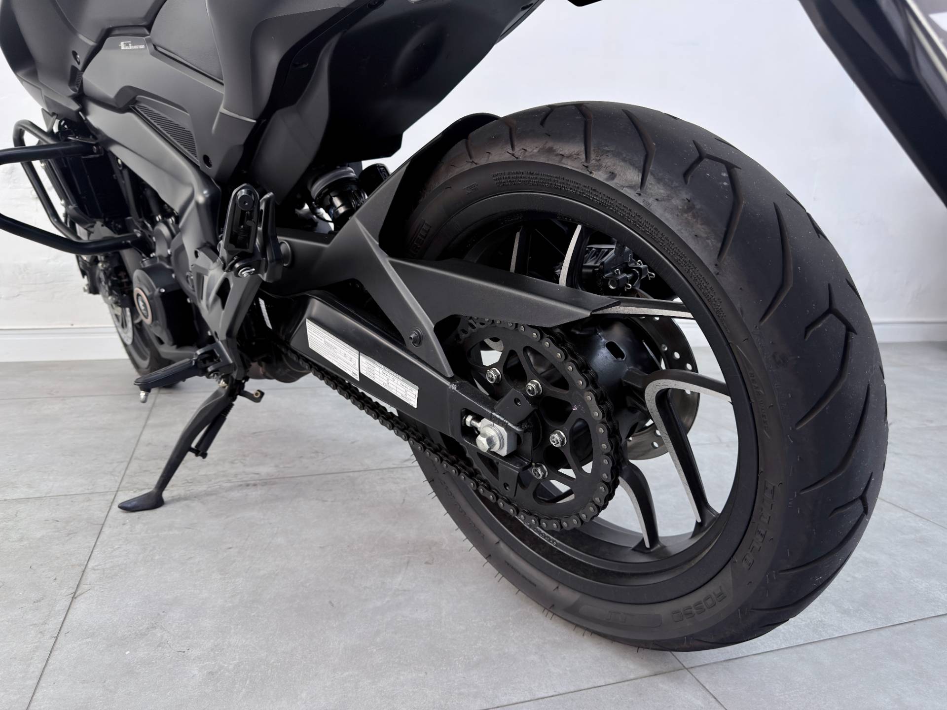 BAJAJ DOMINAR 400