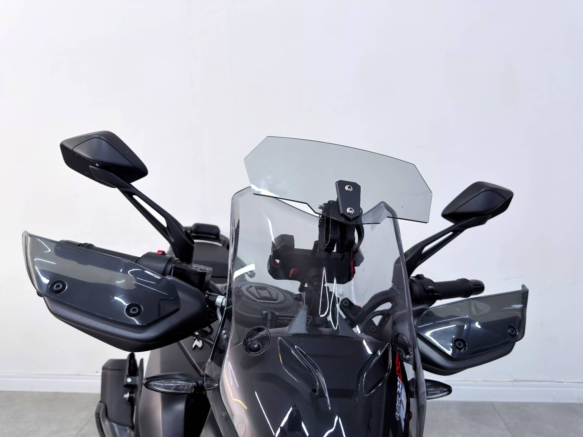 BAJAJ DOMINAR 400