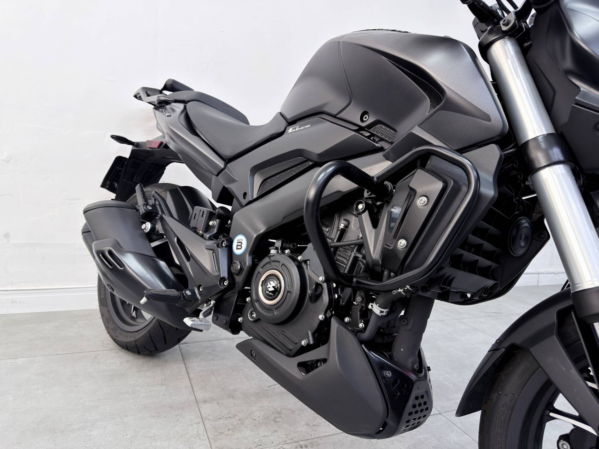 BAJAJ DOMINAR 400