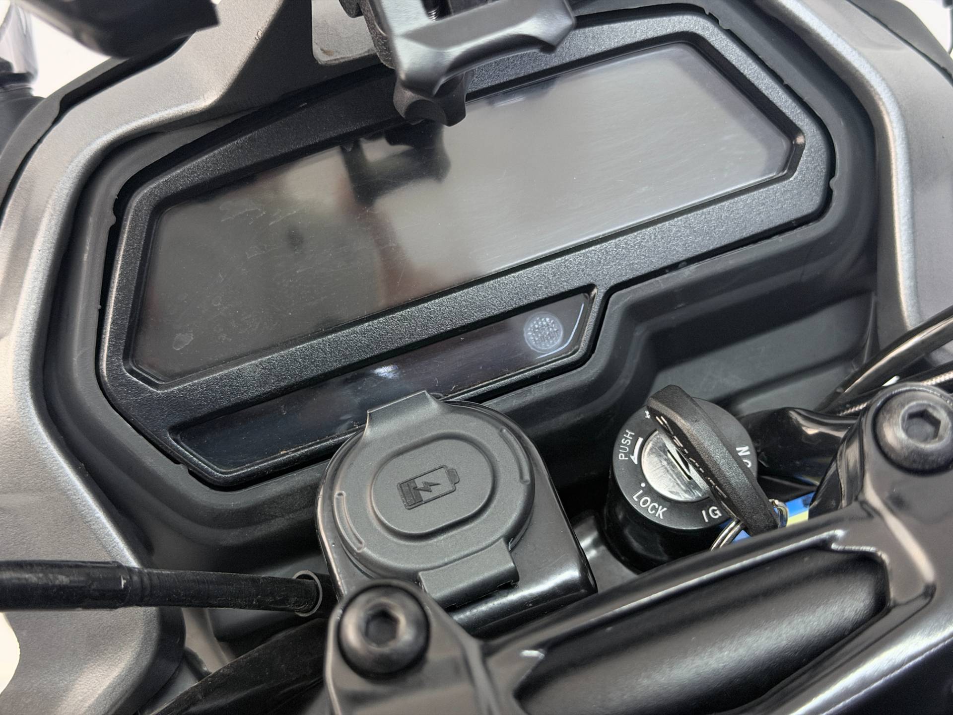 BAJAJ DOMINAR 400
