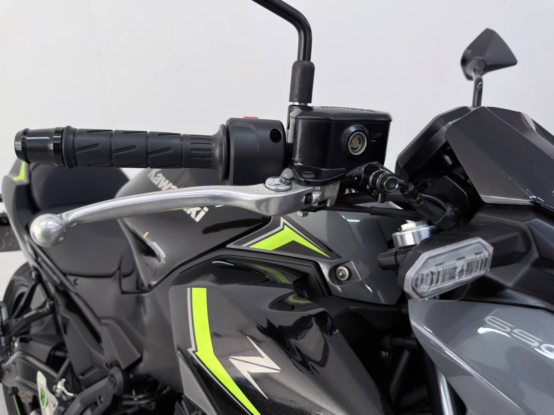 KAWASAKI Z650 ABS