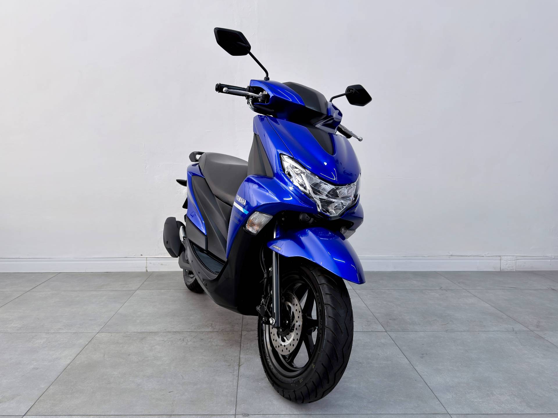 YAMAHA FLUO 125 ABS