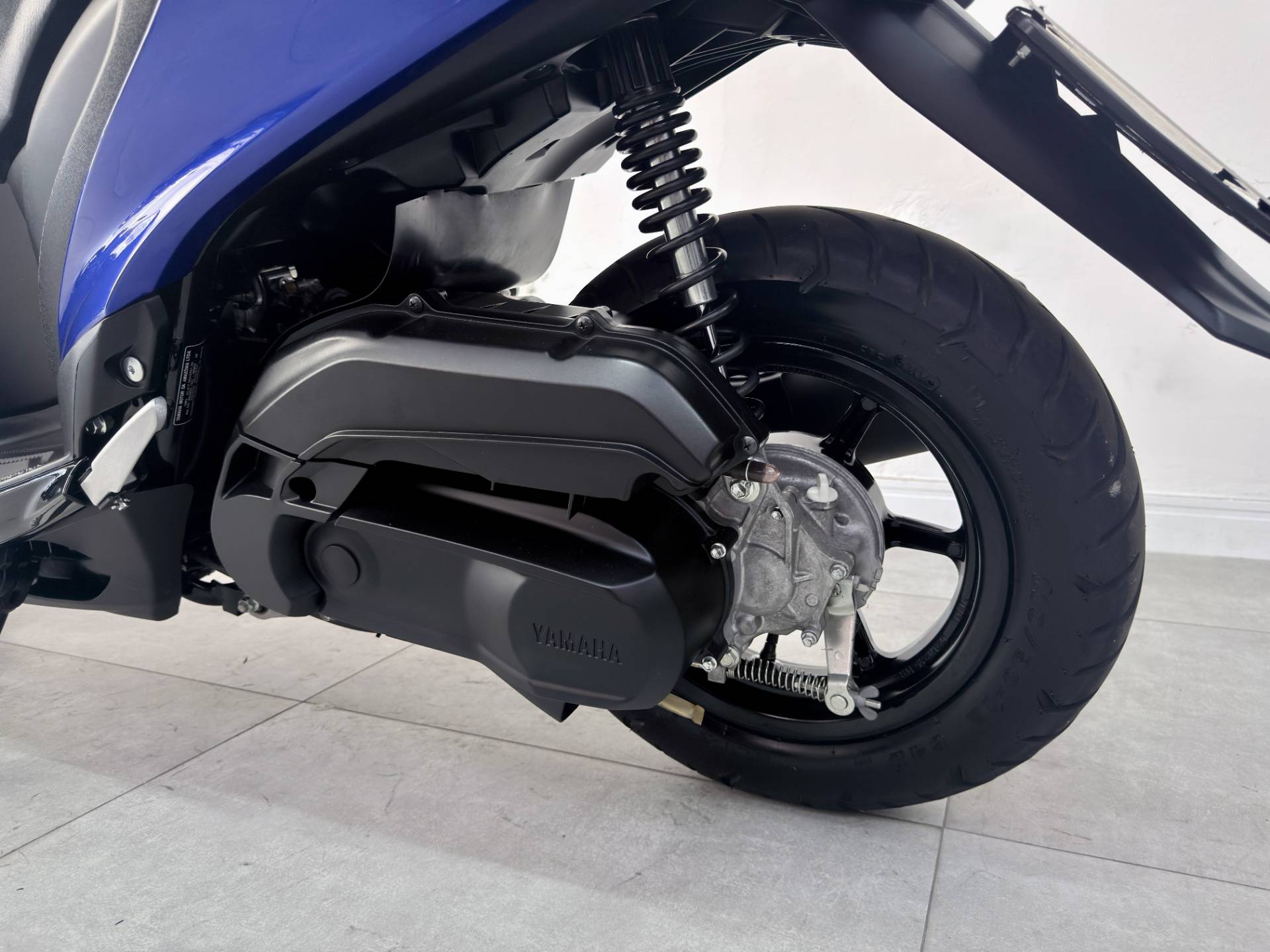 YAMAHA FLUO 125 ABS