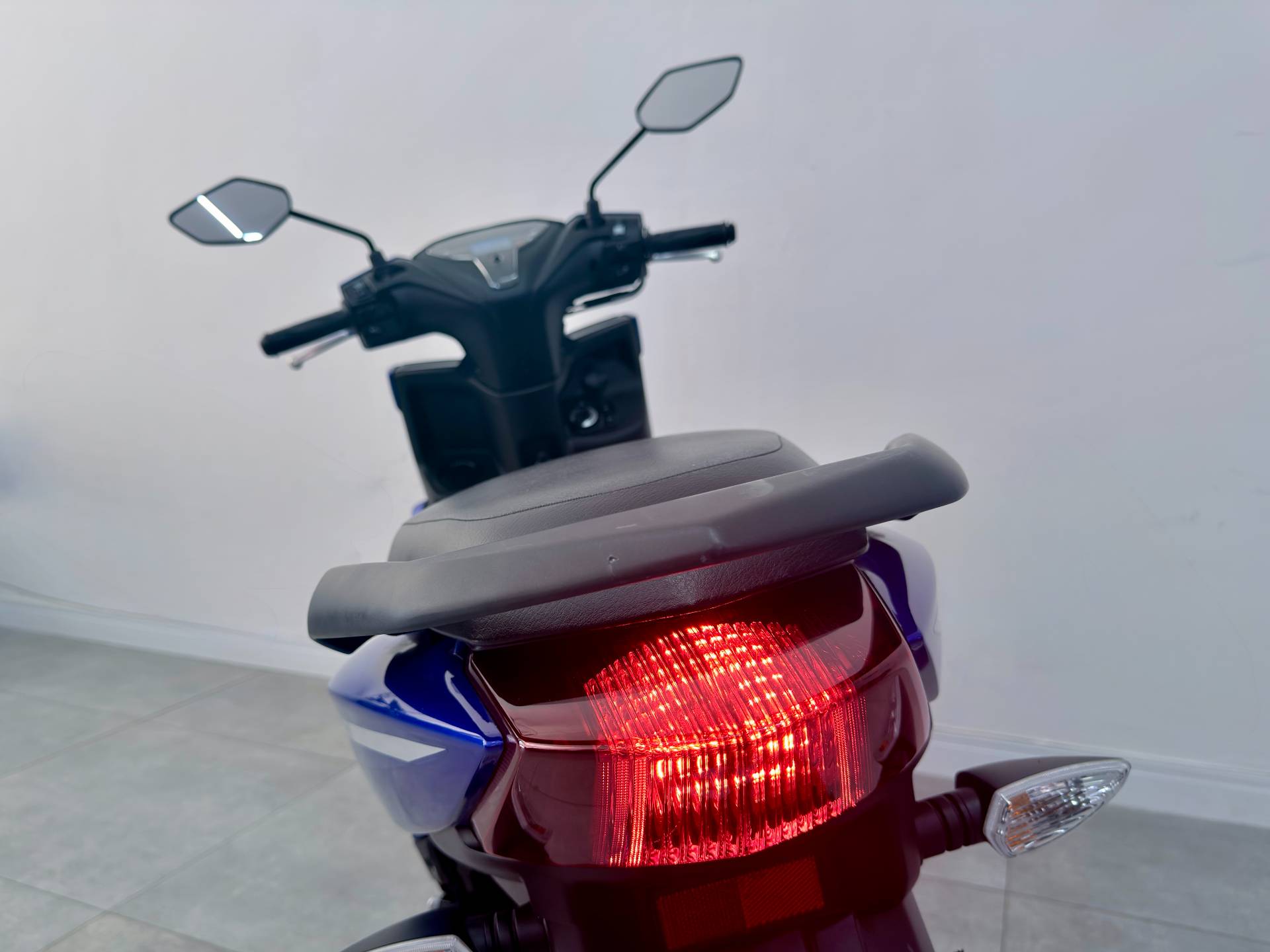 YAMAHA FLUO 125 ABS