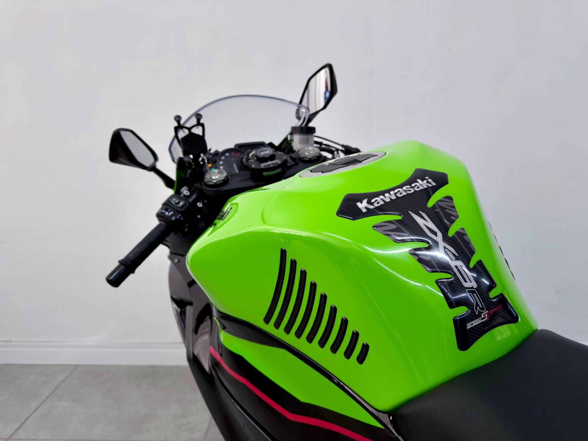 KAWASAKI NINJA ZX-6R