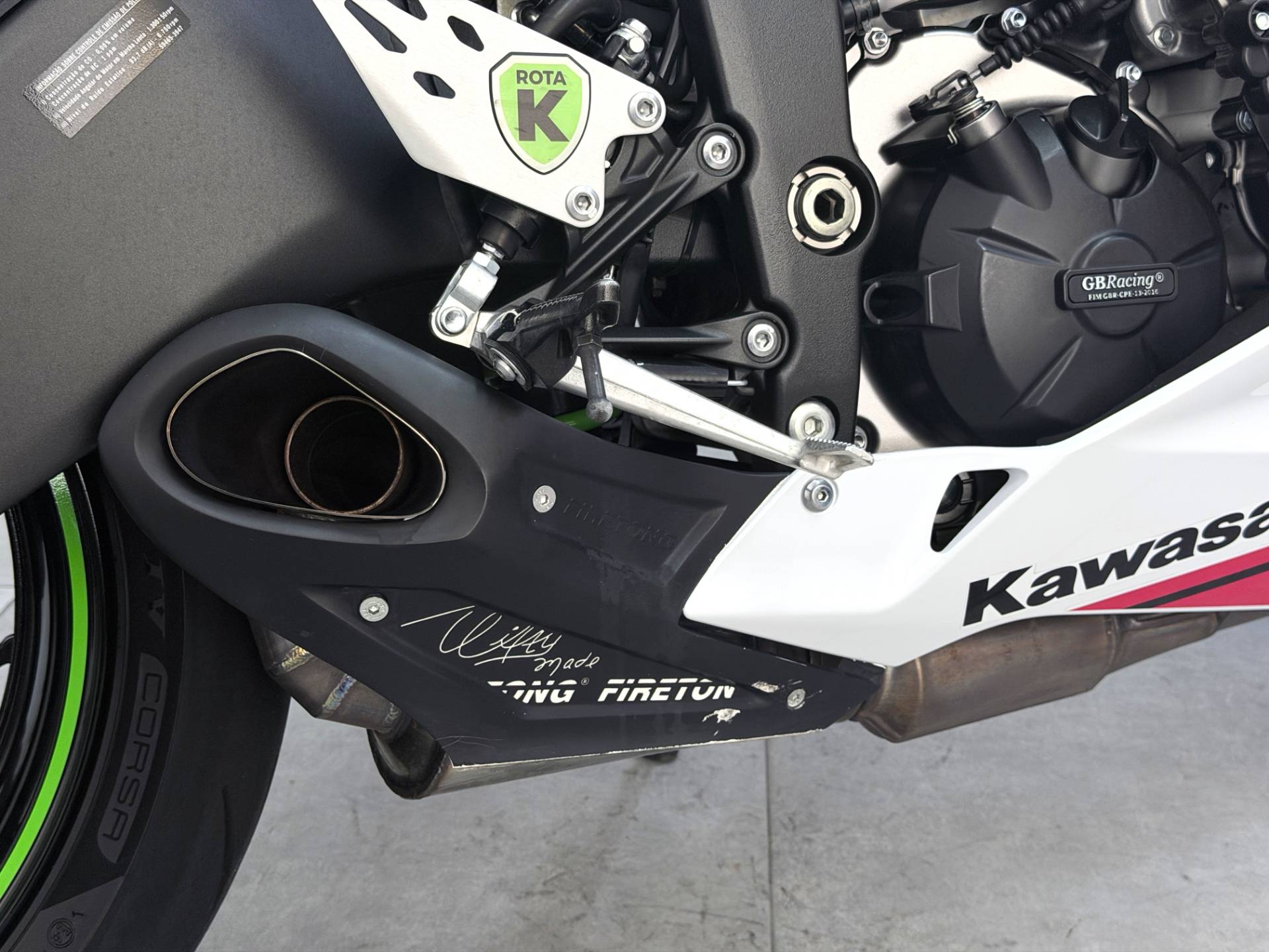 KAWASAKI NINJA ZX-6R