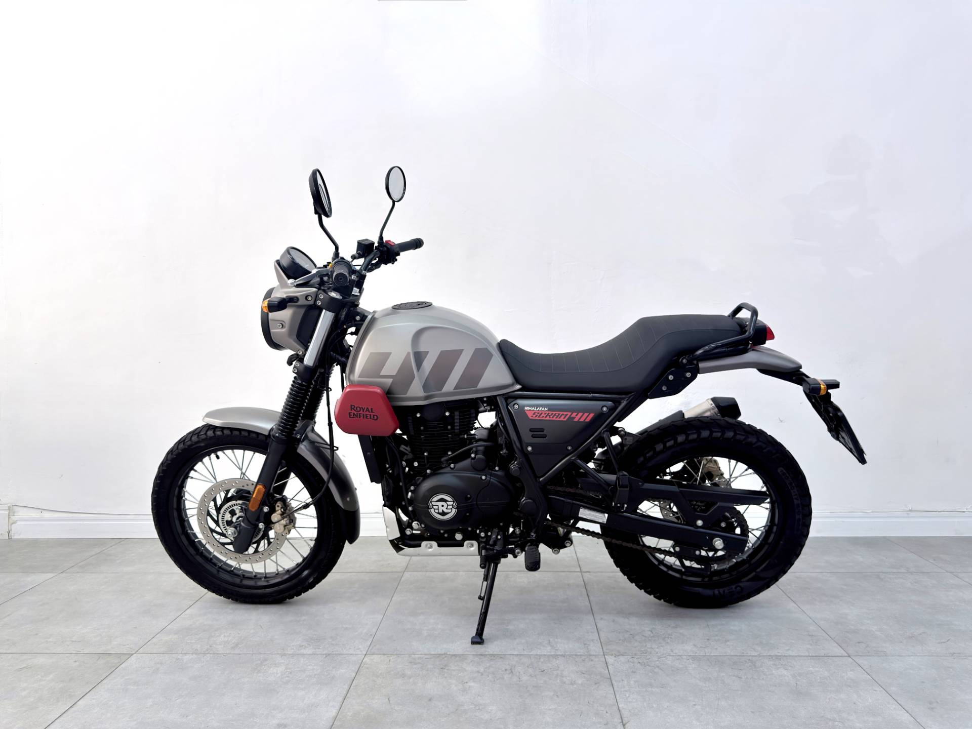 ROYAL ENFIELD HIMALAYAN 411