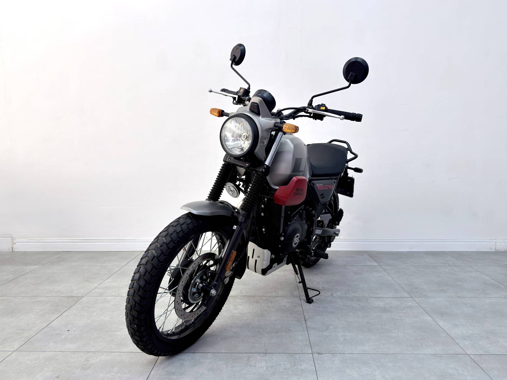 ROYAL ENFIELD HIMALAYAN 411