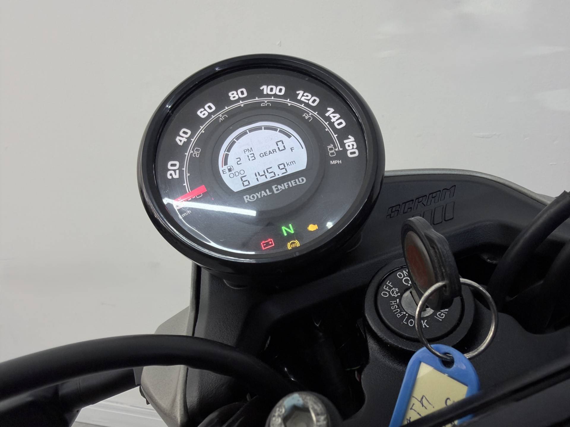 ROYAL ENFIELD HIMALAYAN 411