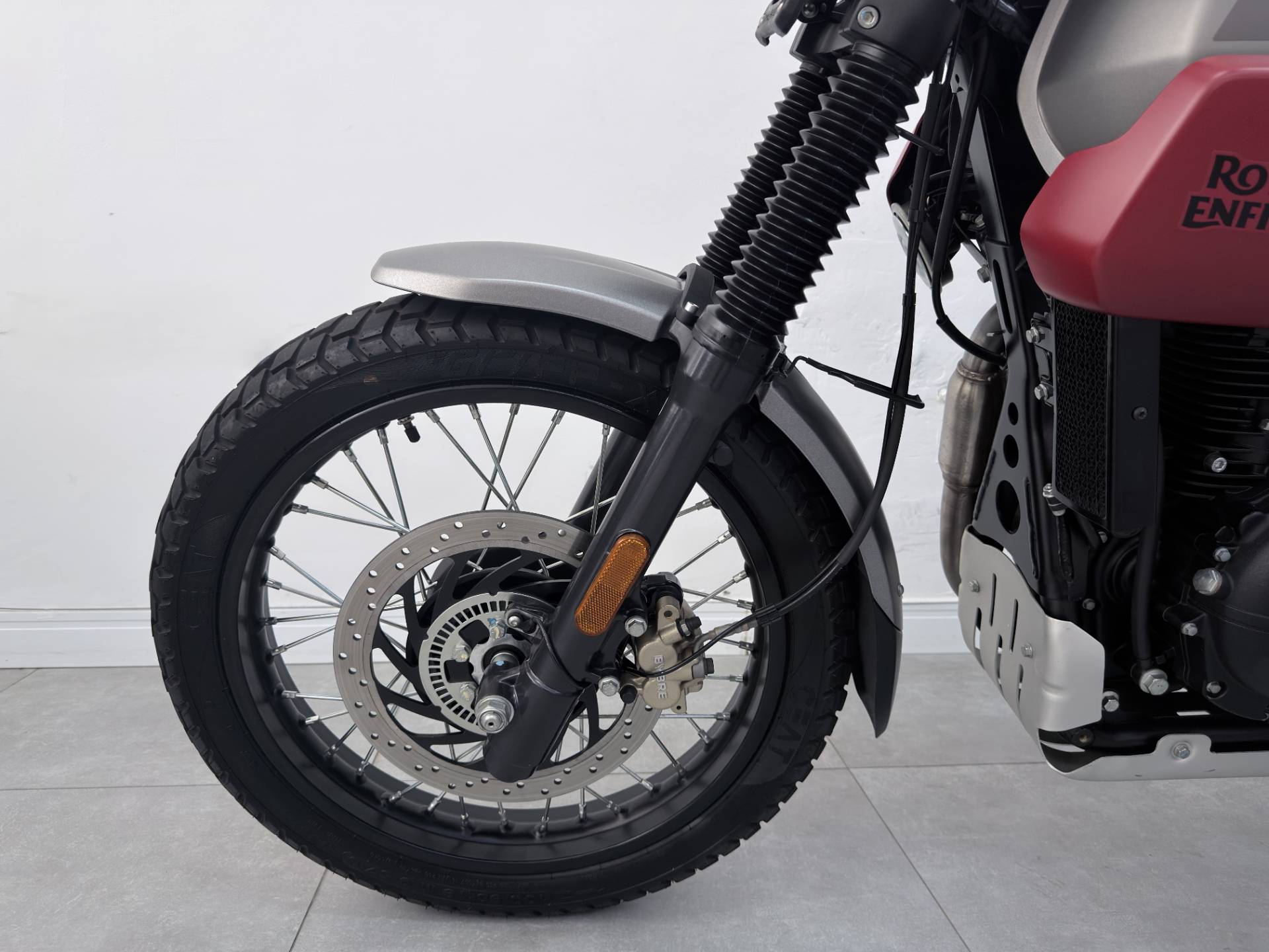 ROYAL ENFIELD HIMALAYAN 411