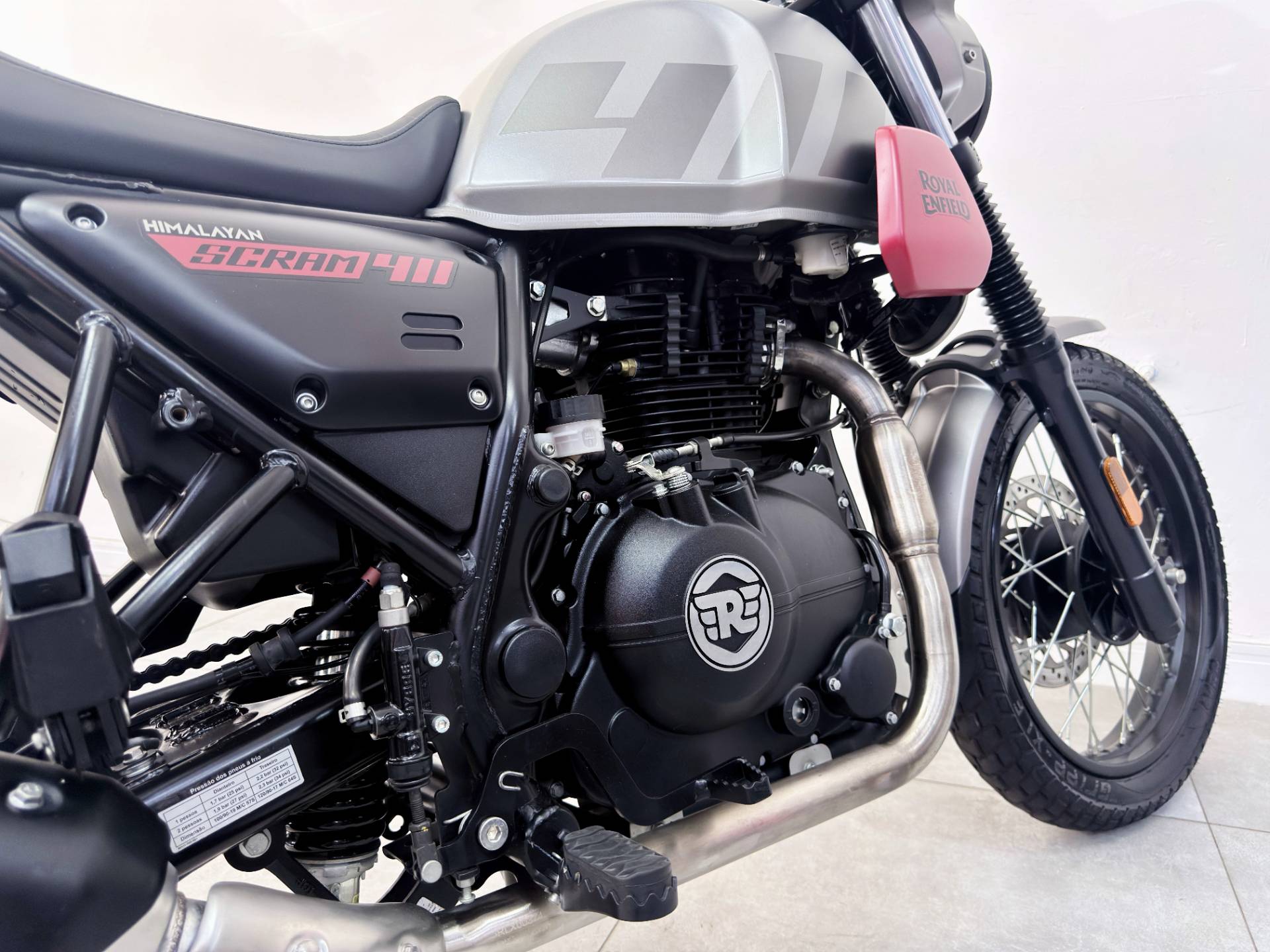 ROYAL ENFIELD HIMALAYAN 411