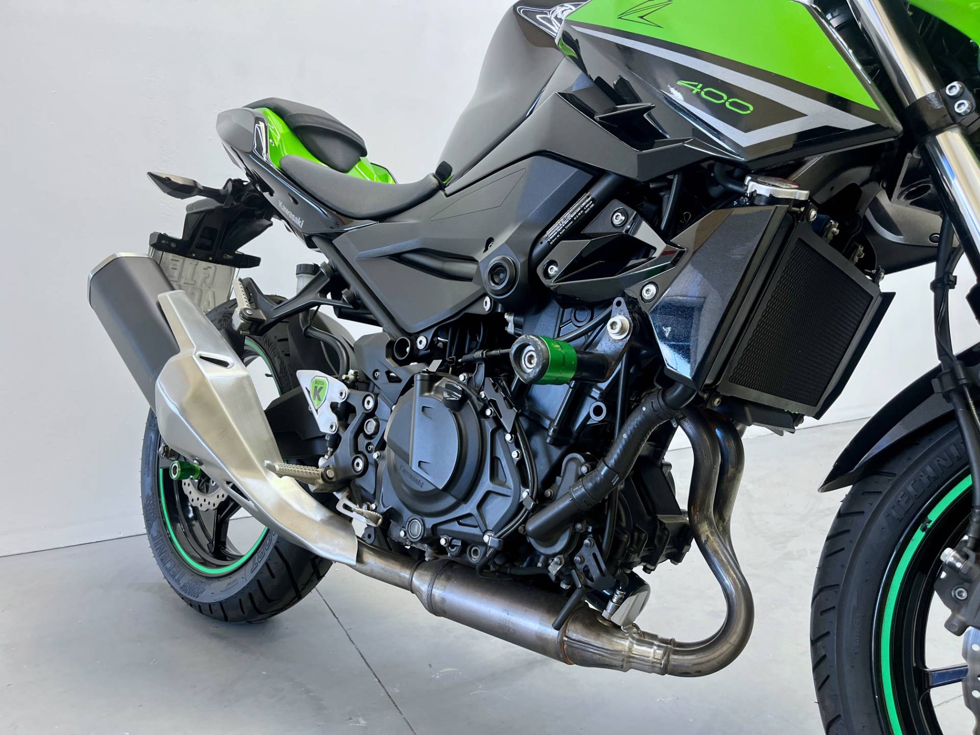 KAWASAKI Z400