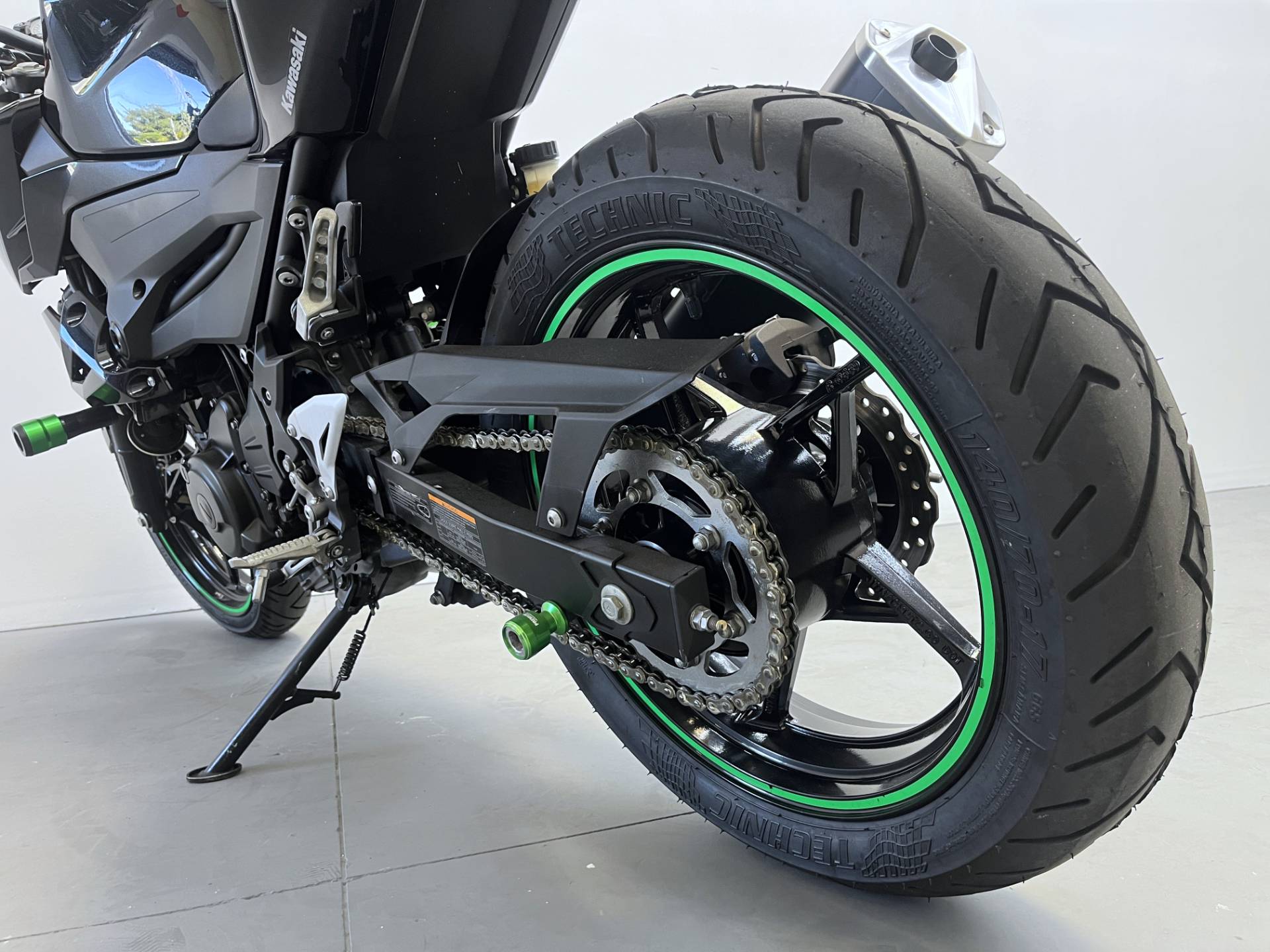 KAWASAKI Z400