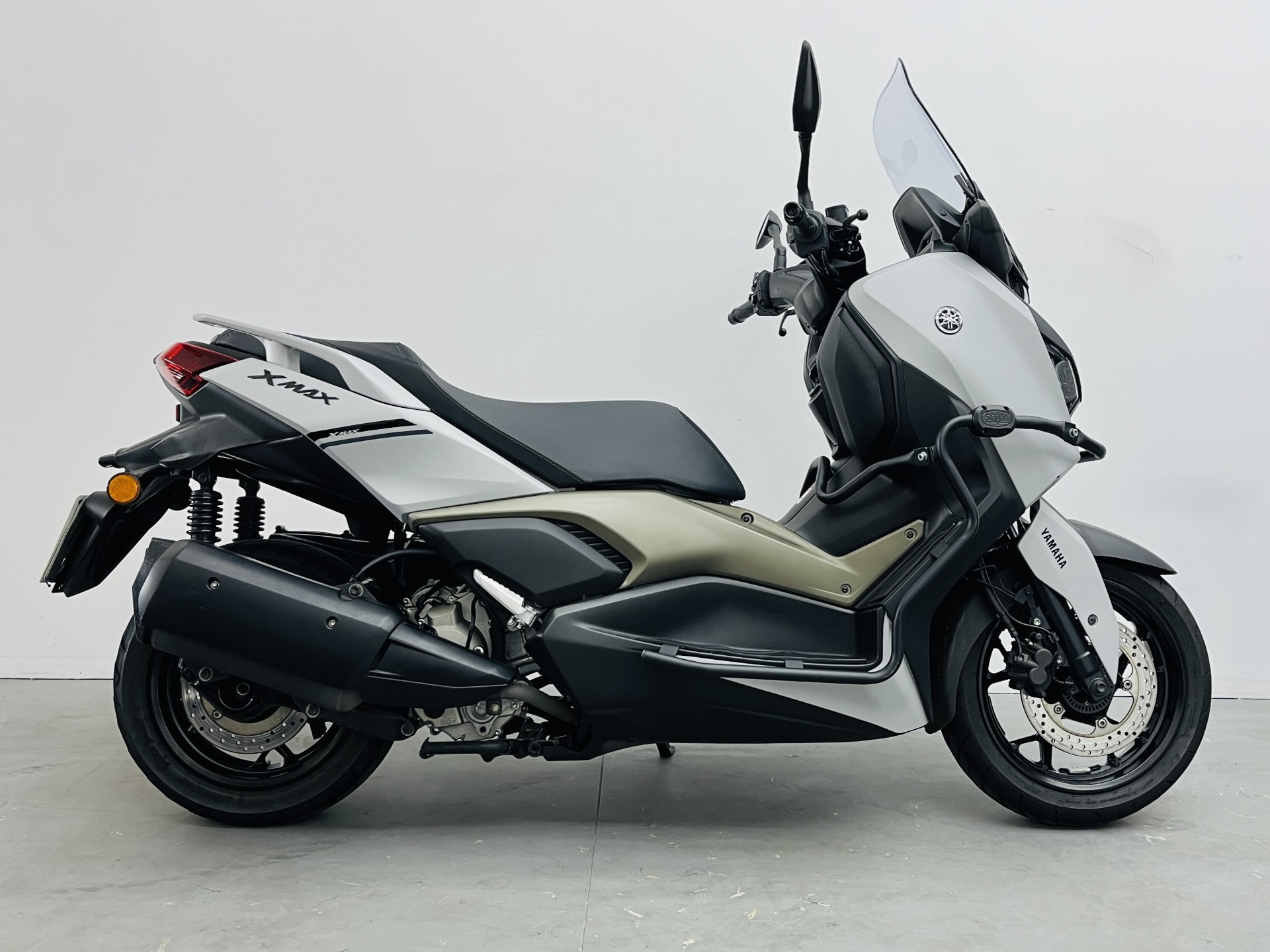 YAMAHA XMAX 250 CONNECTED ABS
