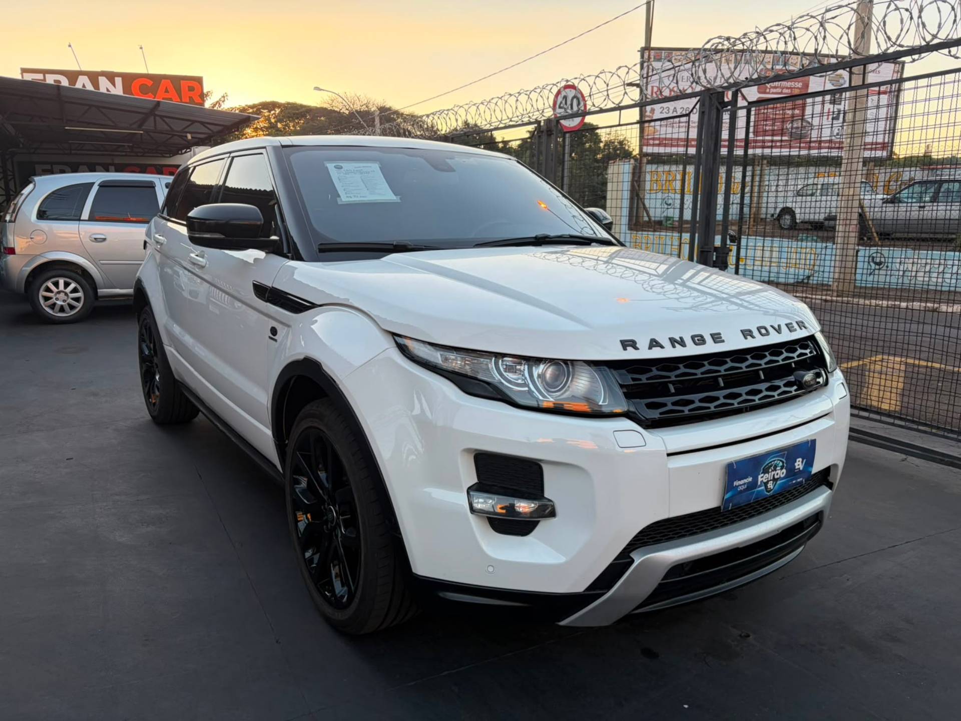 LAND ROVER RANGE ROVER EVOQUE