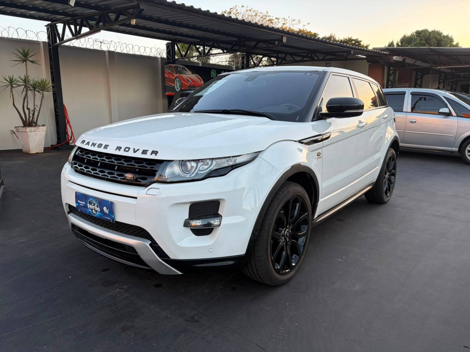 LAND ROVER RANGE ROVER EVOQUE