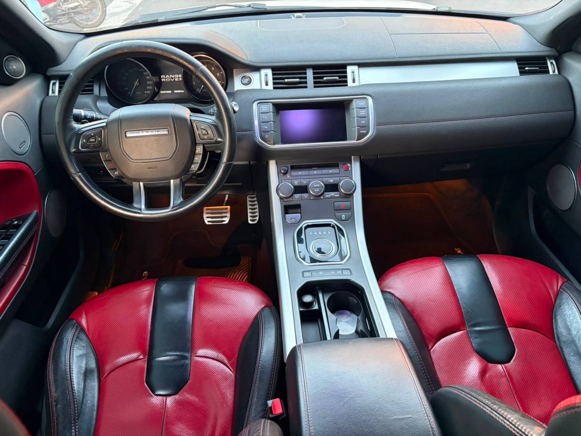 LAND ROVER RANGE ROVER EVOQUE