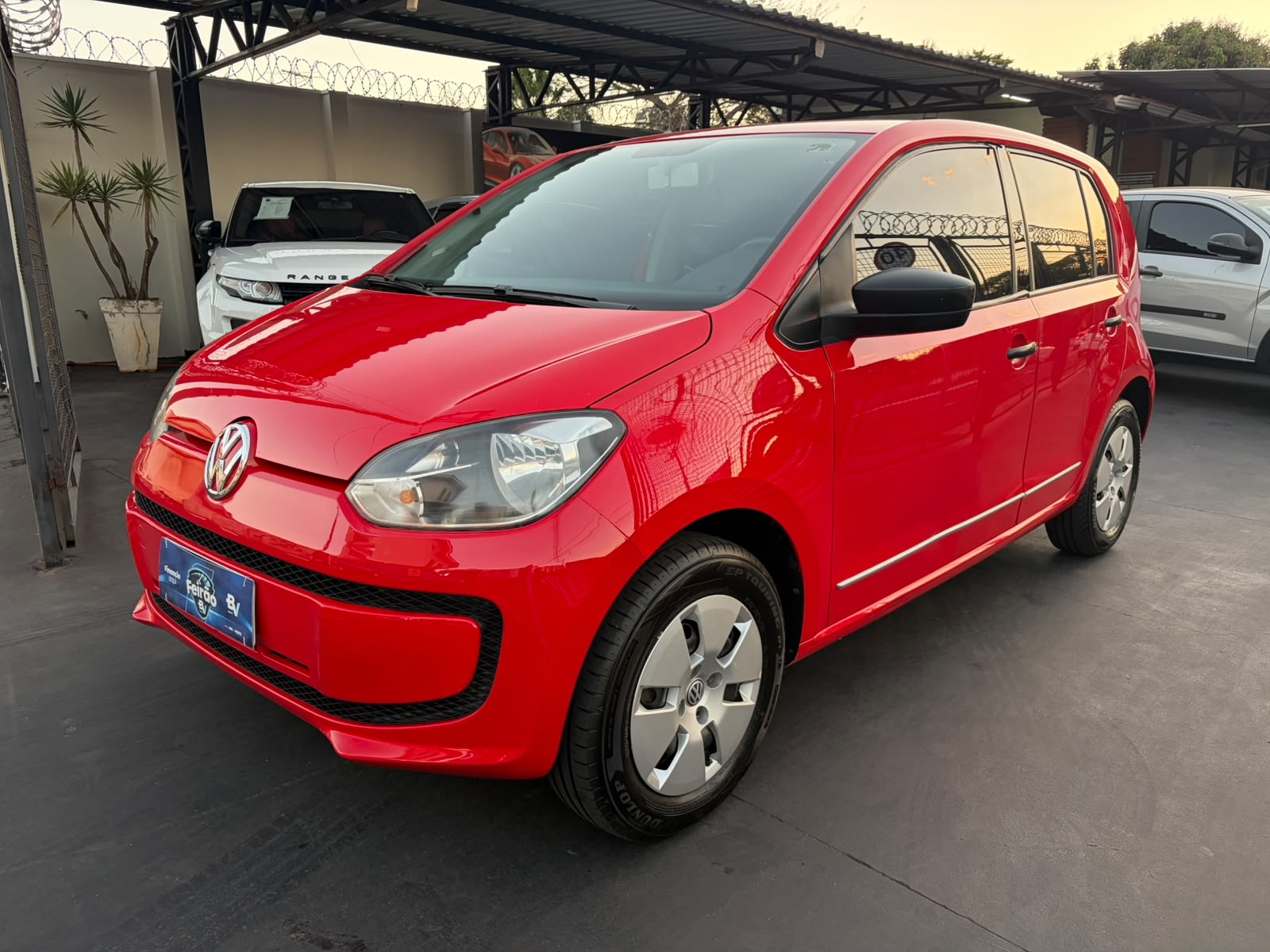 VOLKSWAGEN UP